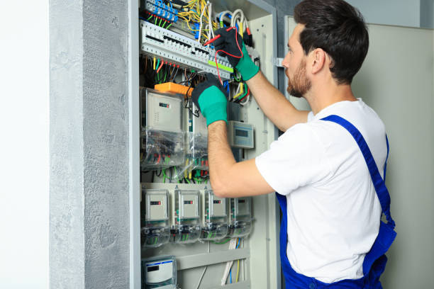 Best Local Electrician Companies  in Hartwell, GA